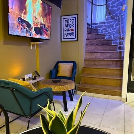 Feriehus L'etreinte, De Charme Avec Jacuzzi Interieur Et Sauna